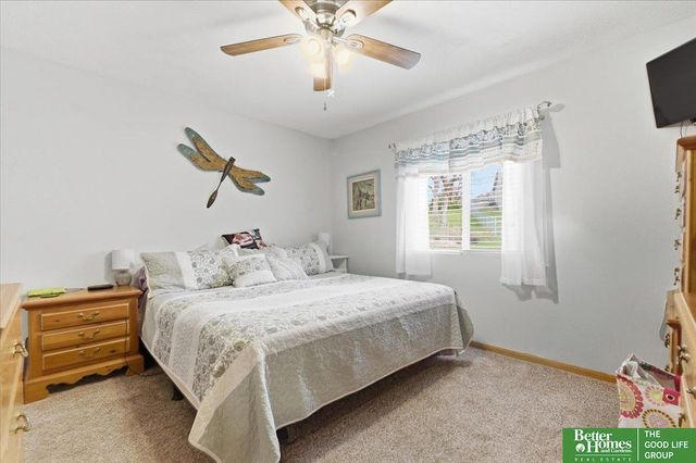 15522 Burdette Street, Omaha, NE 68116