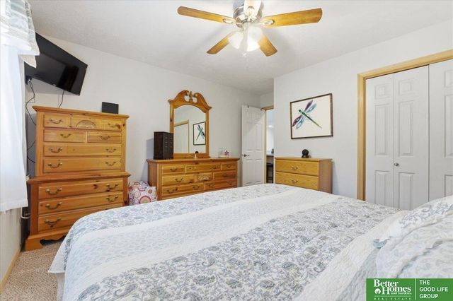 15522 Burdette Street, Omaha, NE 68116