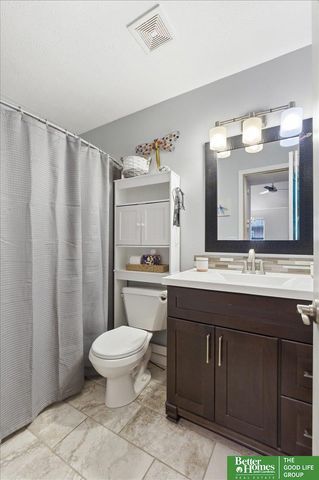 15522 Burdette Street, Omaha, NE 68116