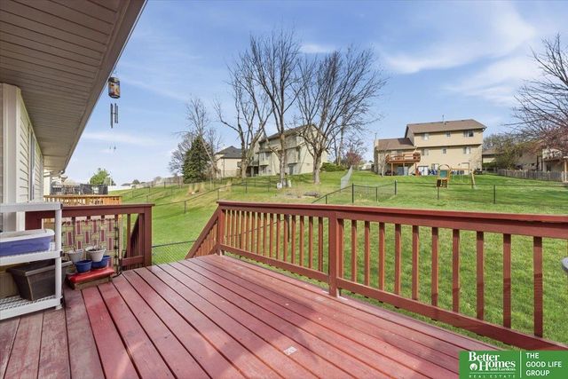 15522 Burdette Street, Omaha, NE 68116