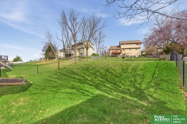 15522 Burdette Street, Omaha, NE 68116