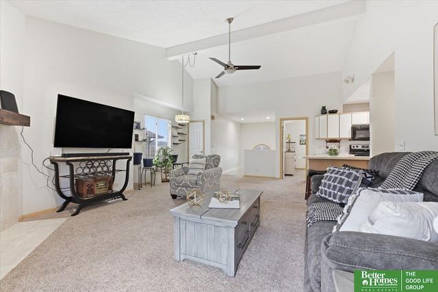 15522 Burdette Street, Omaha, NE 68116