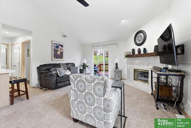 15522 Burdette Street, Omaha, NE 68116