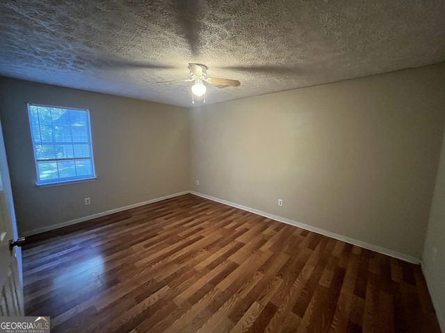 5913 Summerglen Lane, Atlanta, GA 30349