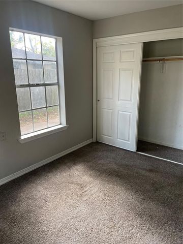 10533 Barnham Street, Houston, TX 77016
