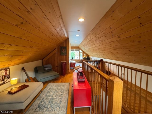 2 Bonning Rd, Frankford Twp., NJ 07860