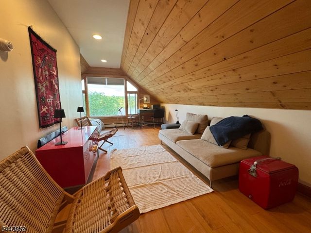 2 Bonning Rd, Frankford Twp., NJ 07860