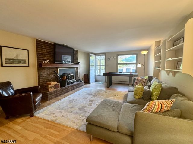 2 Bonning Rd, Frankford Twp., NJ 07860