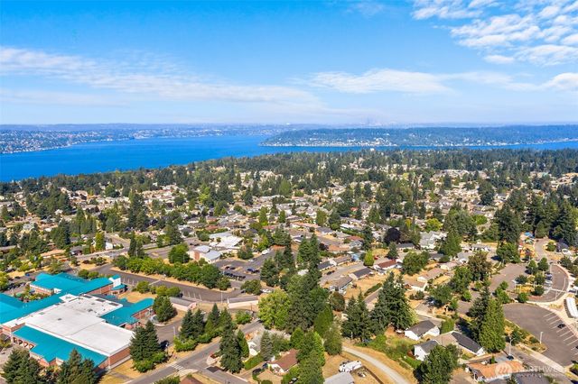 1526 Harrington Avenue NE, Renton, WA 98056