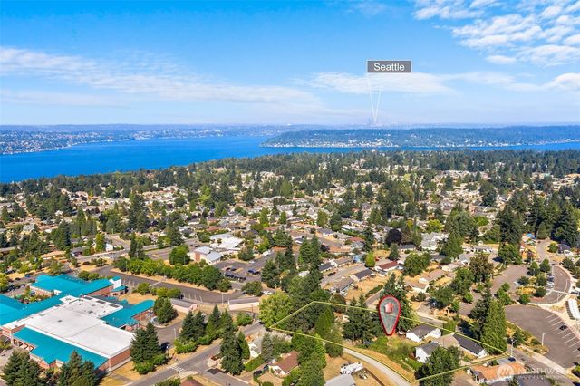 1526 Harrington Avenue NE, Renton, WA 98056