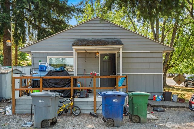 1526 Harrington Avenue NE, Renton, WA 98056