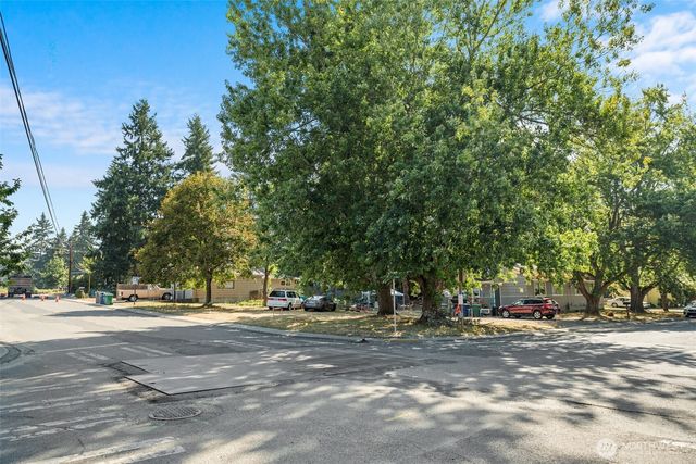 1526 Harrington Avenue NE, Renton, WA 98056