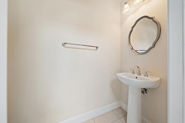 8023 Hobbes Way, Palm Beach Gardens, FL 33418