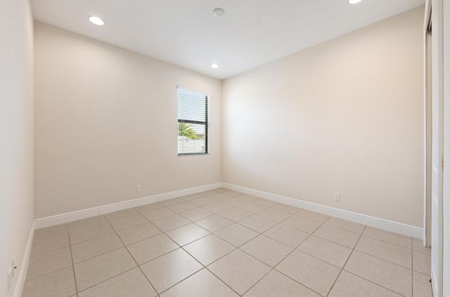 8023 Hobbes Way, Palm Beach Gardens, FL 33418