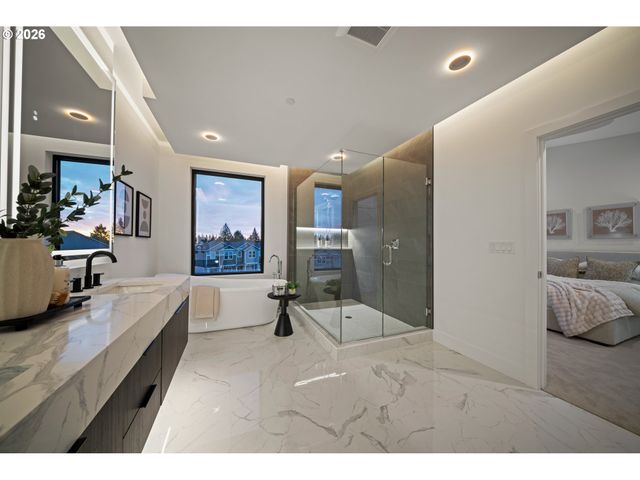 2425 N R St, Washougal, WA 98671