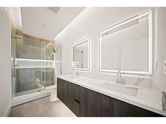 2425 N R St, Washougal, WA 98671