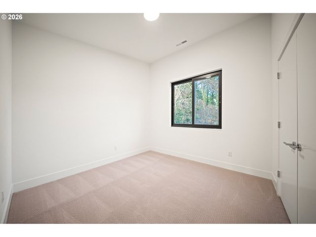 2425 N R St, Washougal, WA 98671