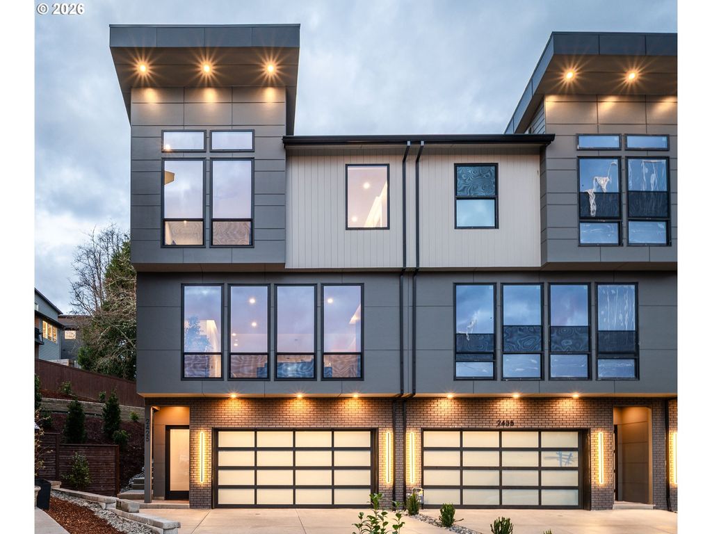 2425 N R St, Washougal, WA 98671