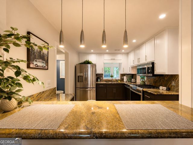 110 Shadowood Lane, Peachtree City, GA 30269