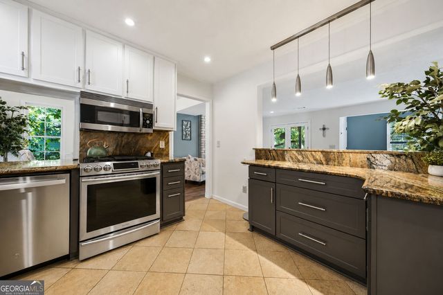 110 Shadowood Lane, Peachtree City, GA 30269