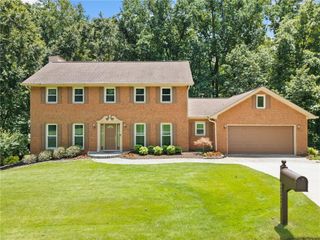 5228 Forest Brook Parkway, Marietta, GA 30068