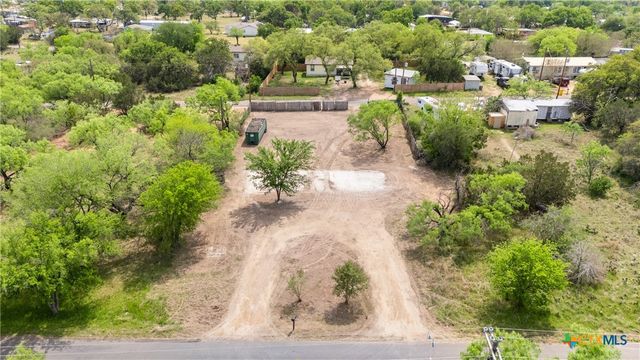 933 County Road 118, Burnet, TX 78611