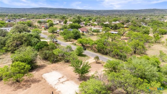 933 County Road 118, Burnet, TX 78611