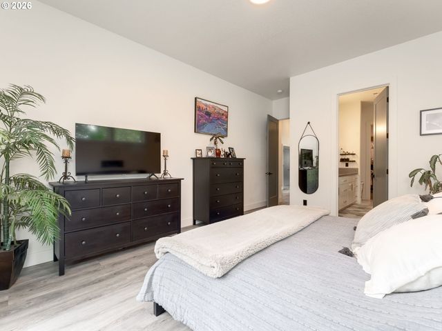 123 Nw BROOKSIDE, Mc Minnville, OR 97128