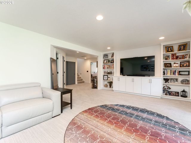 123 Nw BROOKSIDE, Mc Minnville, OR 97128