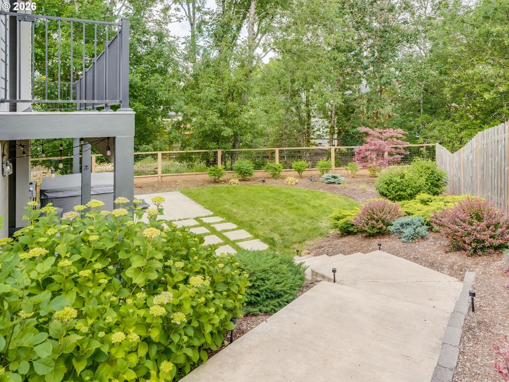 Image 36 of property listing at 123 Nw BROOKSIDE, Mc Minnville, OR 97128
