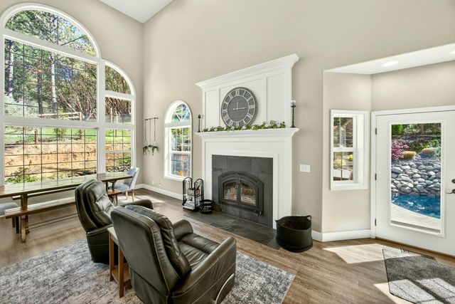 120 Ponderosa Way, Jacksonville, OR 97530