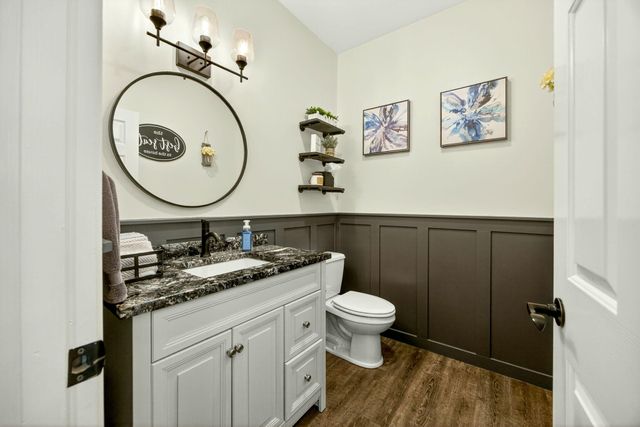 120 Ponderosa Way, Jacksonville, OR 97530