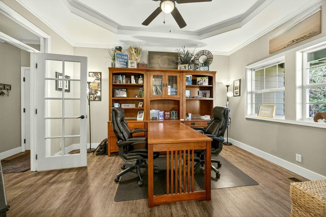 120 Ponderosa Way, Jacksonville, OR 97530