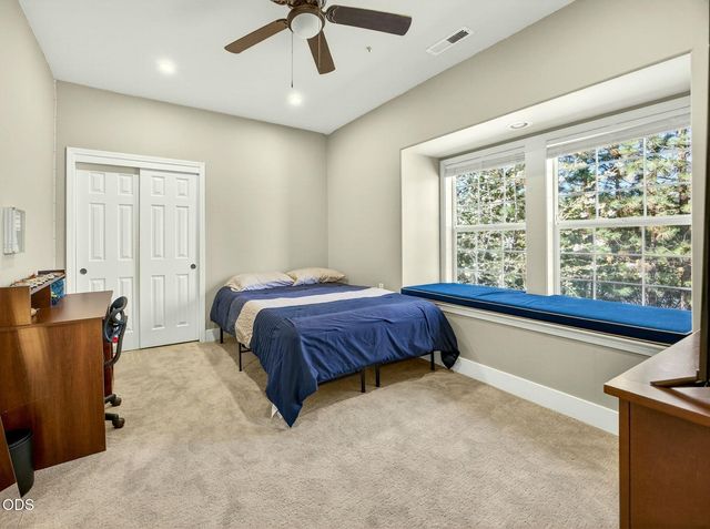 120 Ponderosa Way, Jacksonville, OR 97530