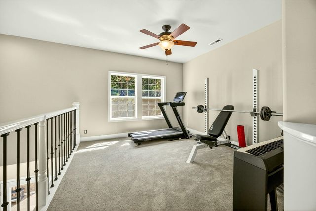 120 Ponderosa Way, Jacksonville, OR 97530
