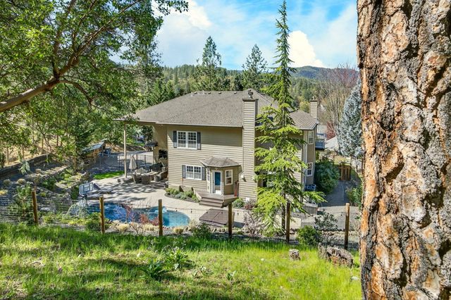 120 Ponderosa Way, Jacksonville, OR 97530