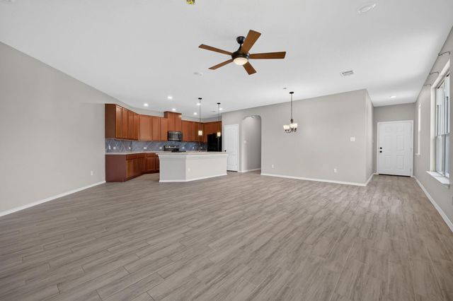282 Lena LN, Kyle, TX 78640