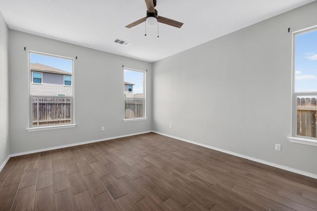 282 Lena LN, Kyle, TX 78640
