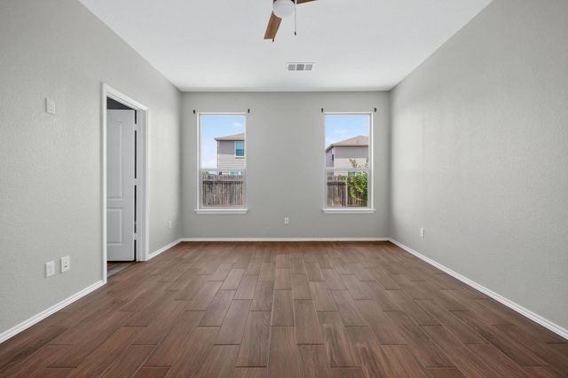 282 Lena LN, Kyle, TX 78640
