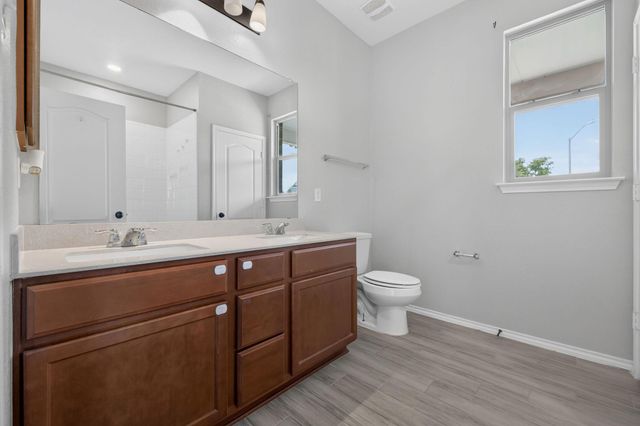 282 Lena LN, Kyle, TX 78640