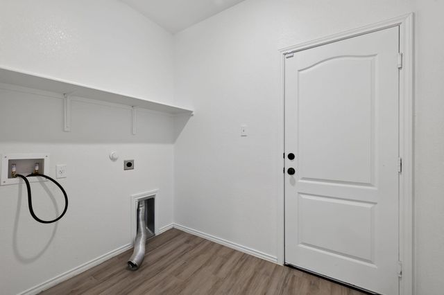 282 Lena LN, Kyle, TX 78640