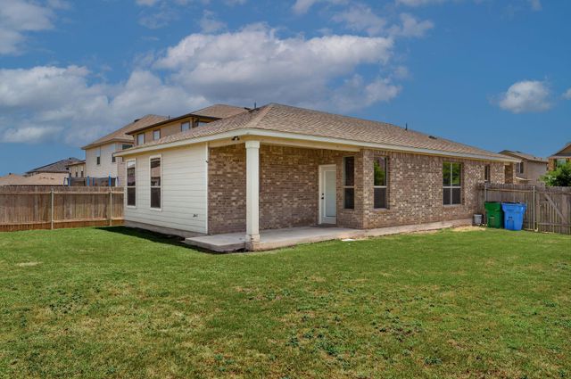 282 Lena LN, Kyle, TX 78640