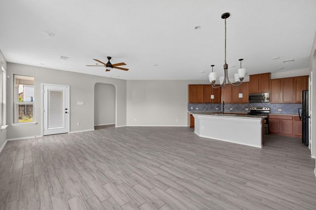 282 Lena LN, Kyle, TX 78640