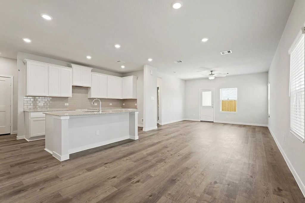 3927 Accolade Crossing, Brookshire, TX 77423