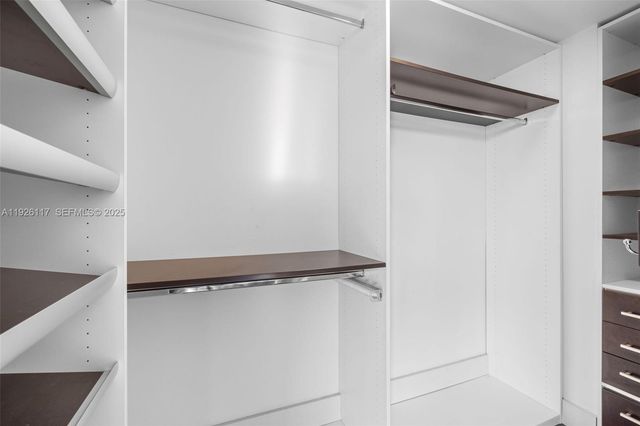 665 NE 25th St 1801, Miami, FL 33137