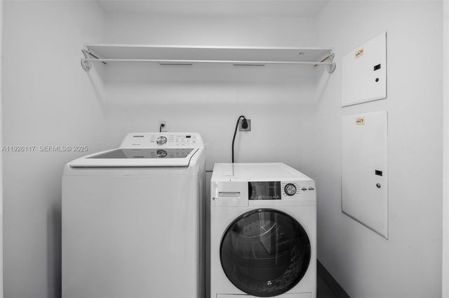 665 NE 25th St 1801, Miami, FL 33137