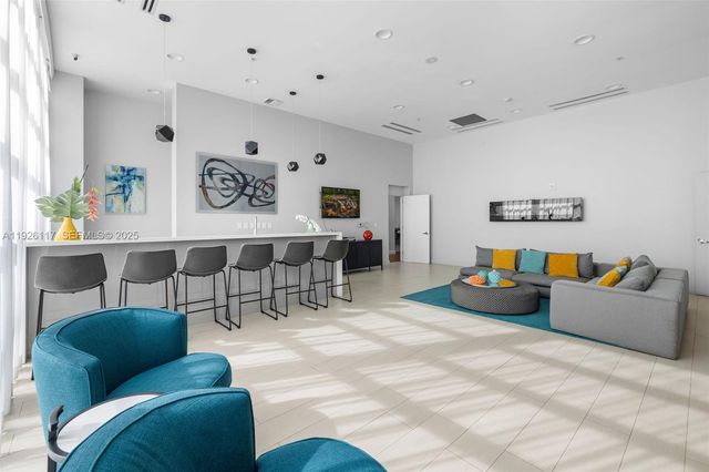 665 NE 25th St 1801, Miami, FL 33137