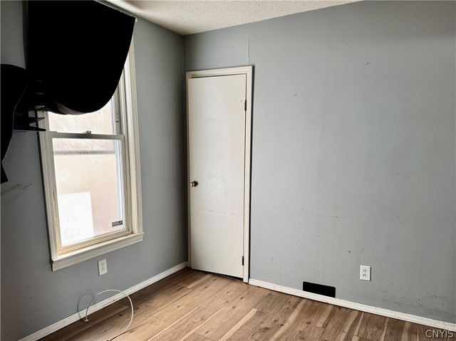 221 Hudson Street, Syracuse, NY 13207