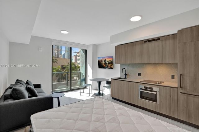 121 NE 5th Street 401B, Miami, FL 33132