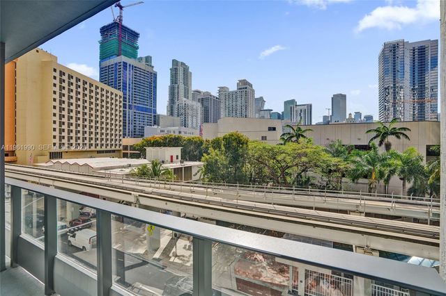 121 NE 5th Street 401B, Miami, FL 33132